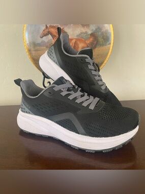 Bronax Wide Toe Box Road Running Shoes Women’s 37 US-6.5 Black Gray Athletic